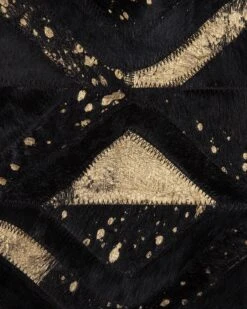 Matto Lehmännahka Musta/kulta DEVELI Useita Kokoja -Koti Kaluste undef src sa picid 689112 type whitesh image