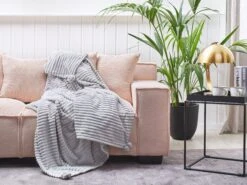 Huopa 150 X 200 Cm Vaaleanharmaa KAWERI -Koti Kaluste undef src sa picid 810892 type color image