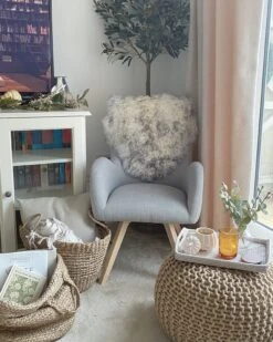 Lampaantalja Valkoinen/harmaa ULURU -Koti Kaluste undef src sa picid 842677 type whitesh image